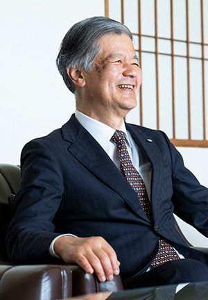 Akinobu Ogata