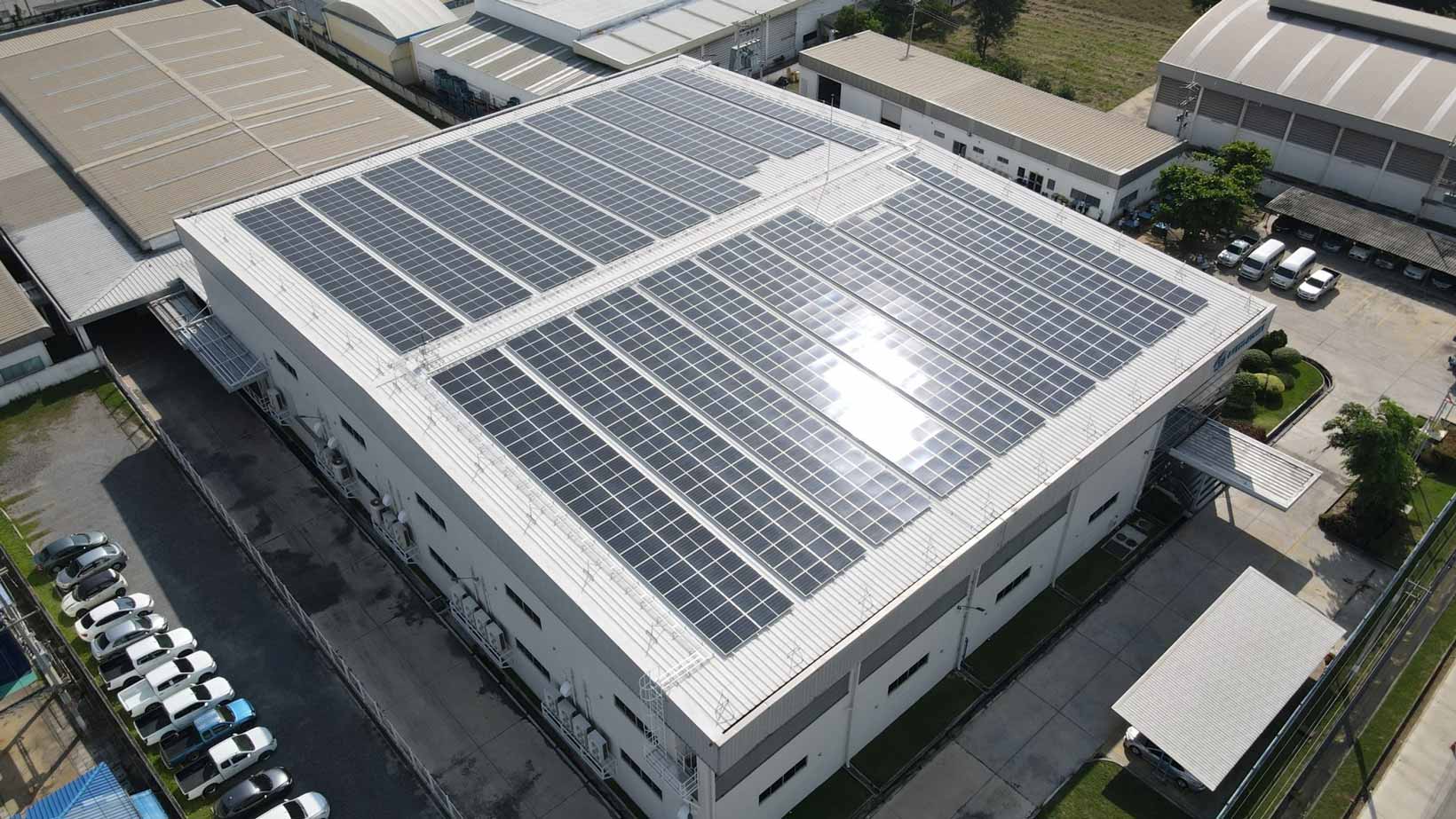 タイ工場太陽光発電システムの鳥瞰写真