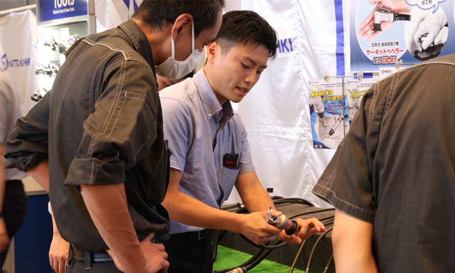 アタックフェアの様子：製品説明